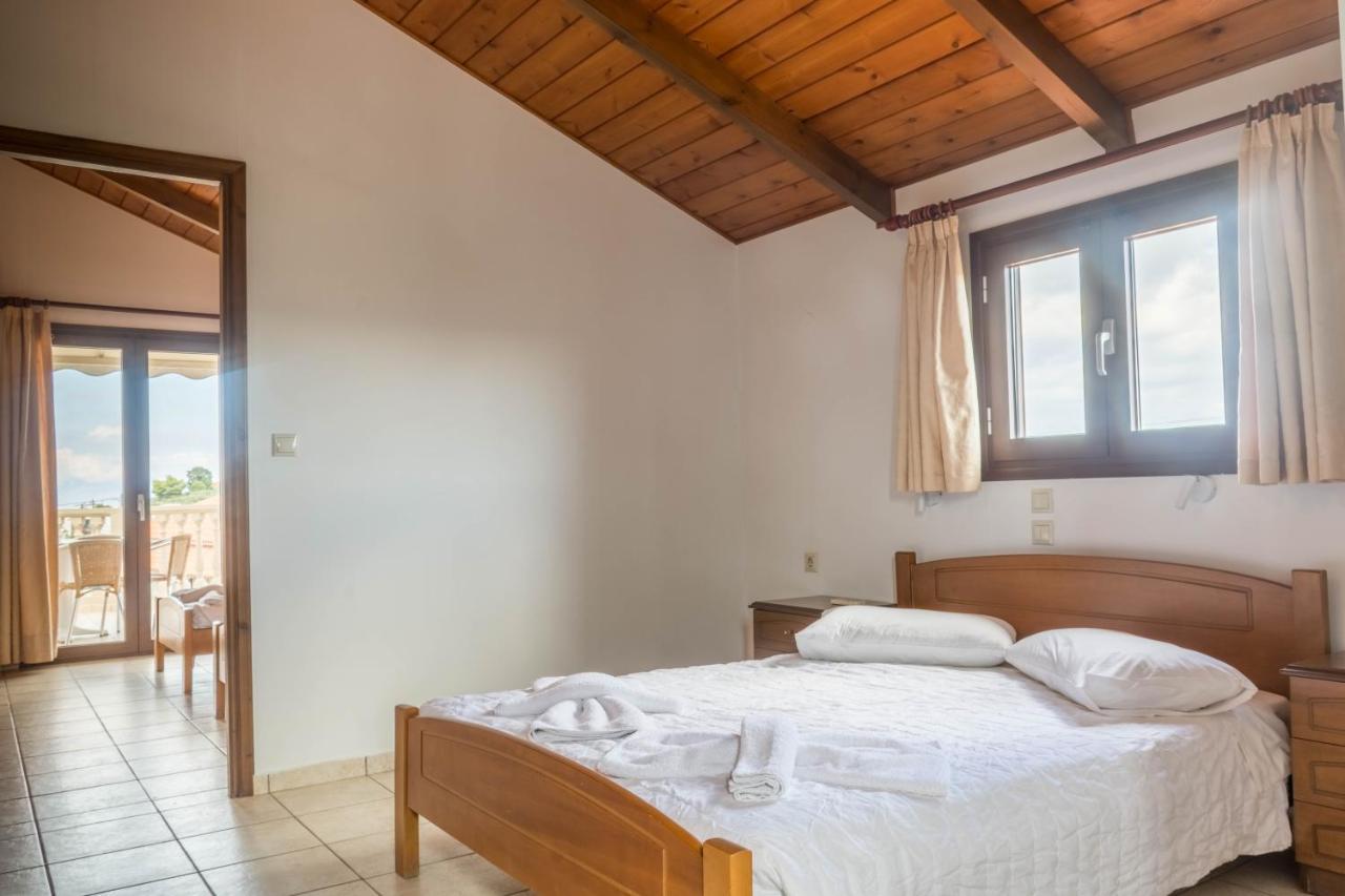Lazaros Hotel Resort 蒂锡利维 外观 照片
