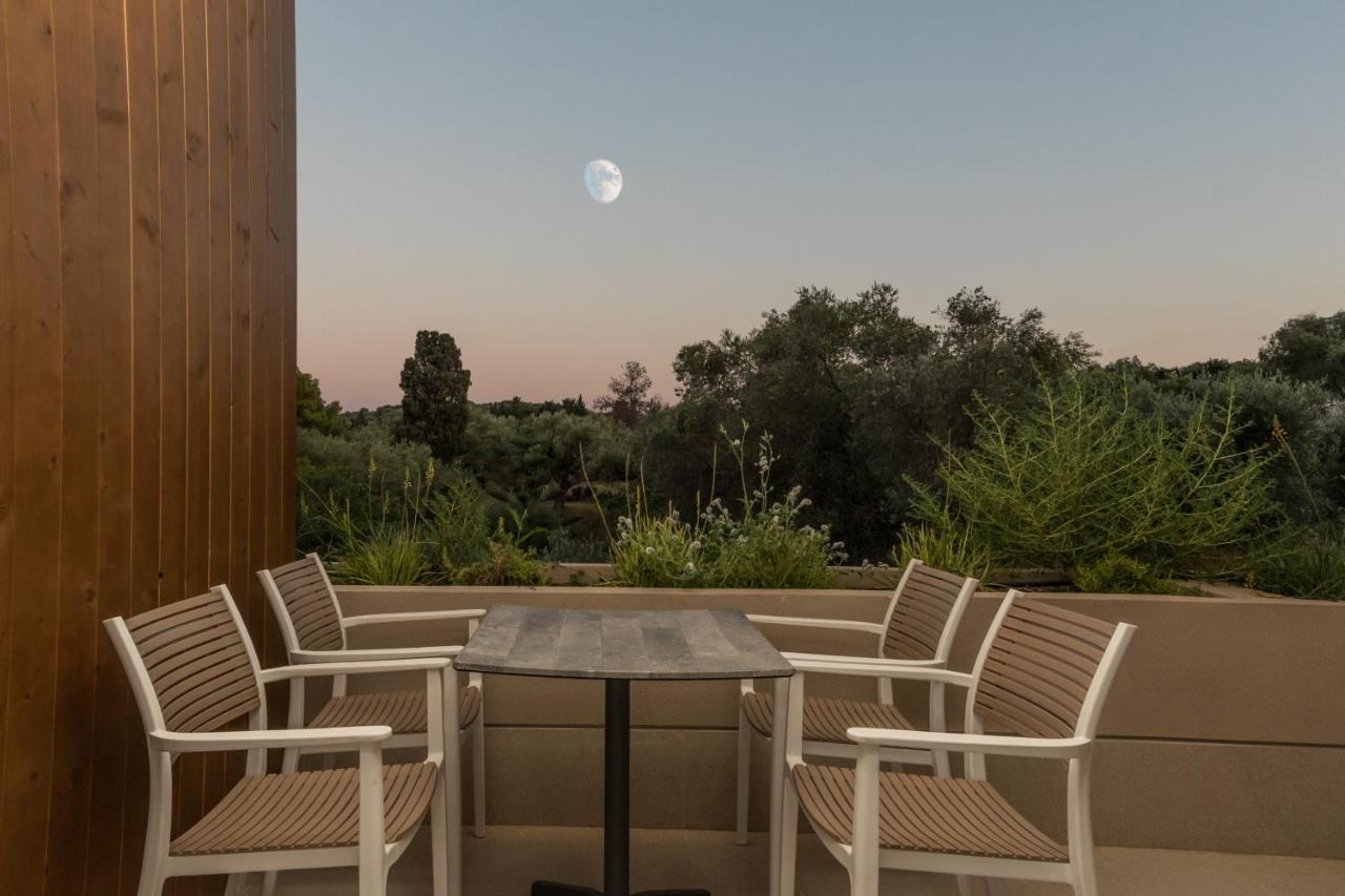 Lazaros Hotel Resort 蒂锡利维 外观 照片